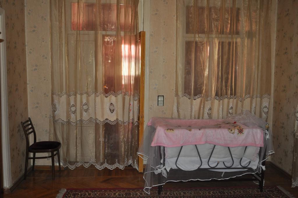 Guest House Cico Telavi Exterior foto